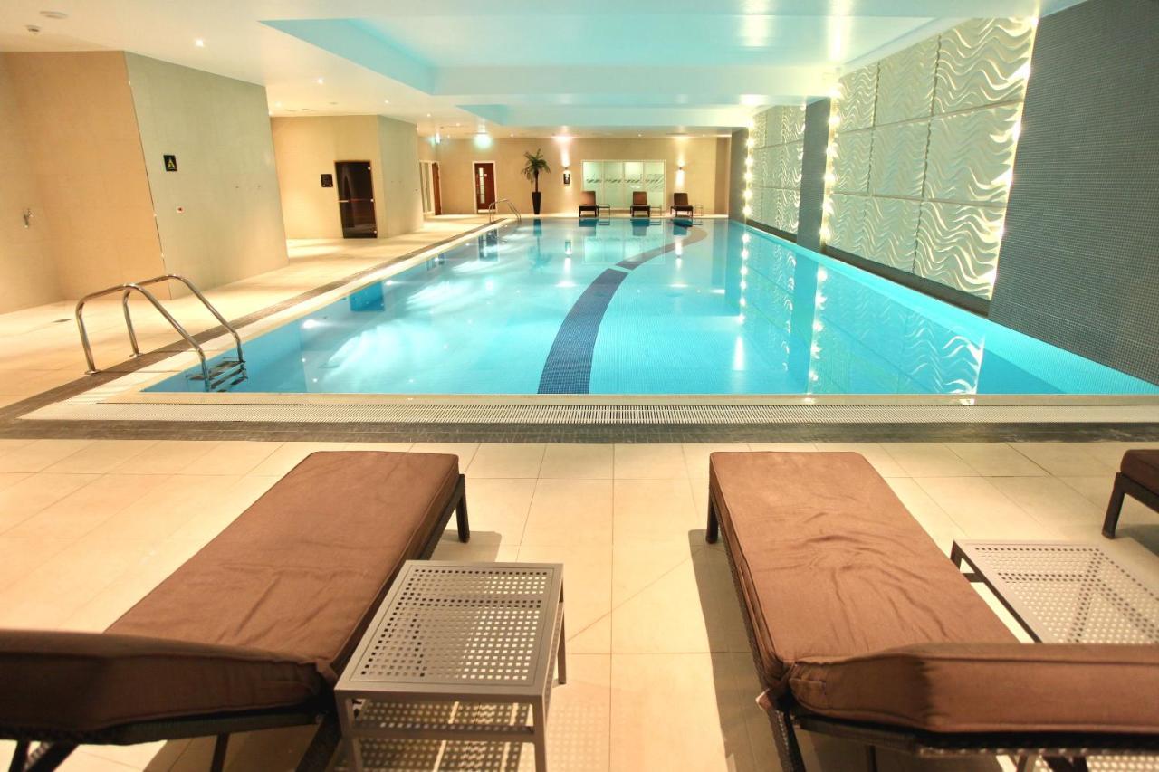 Отель Crowne Plaza Ридинг Экстерьер фото