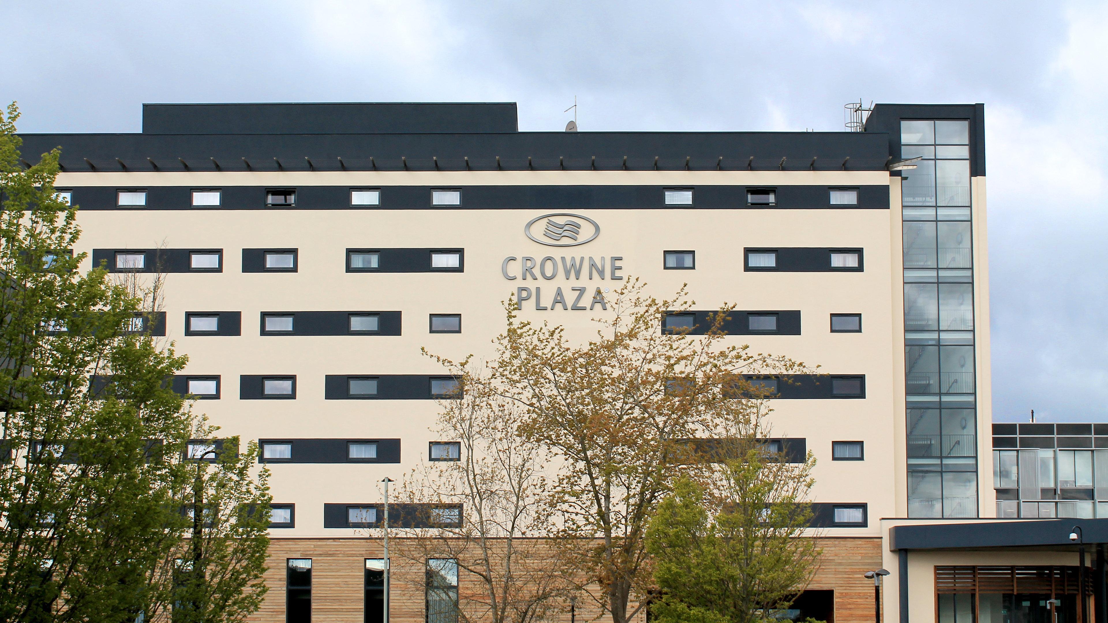 Отель Crowne Plaza Ридинг Экстерьер фото