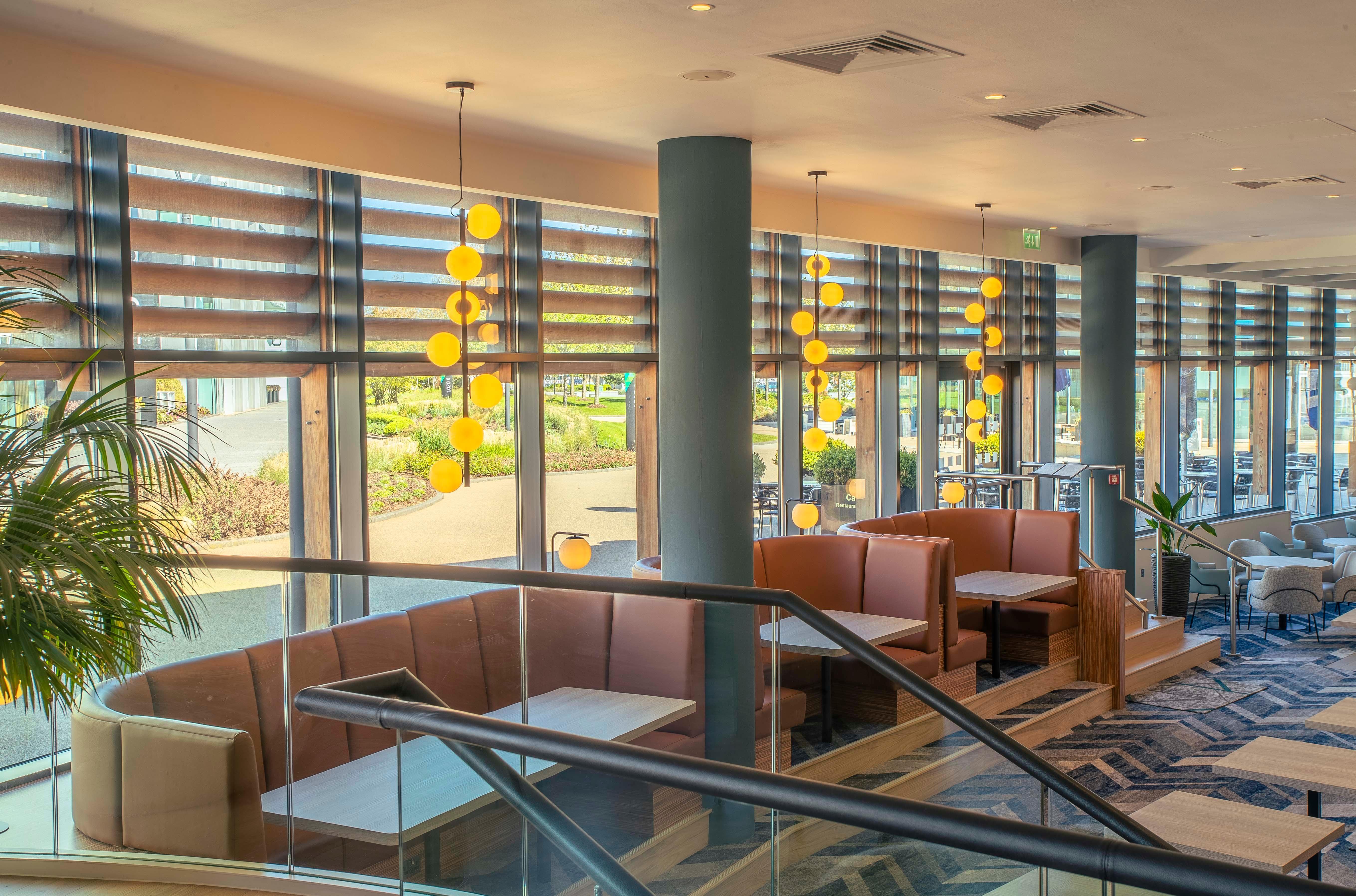 Отель Crowne Plaza Ридинг Экстерьер фото