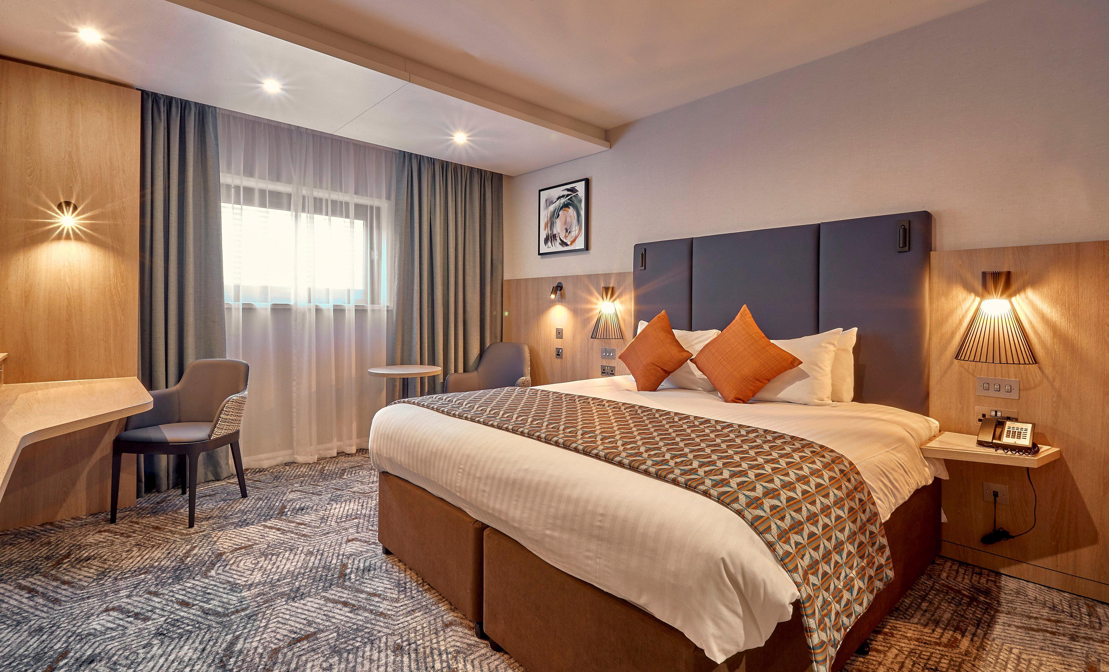 Отель Crowne Plaza Ридинг Экстерьер фото